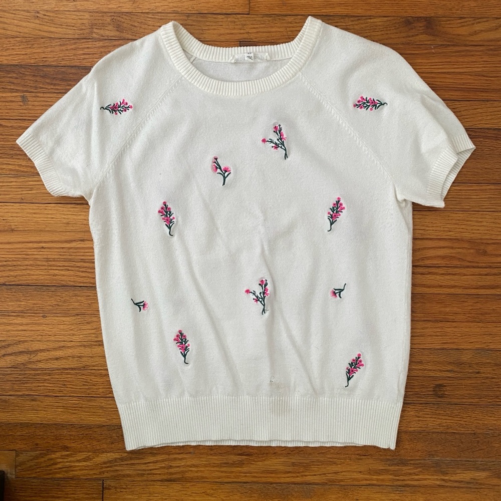 Cute Floral Short Sleeve Sweater